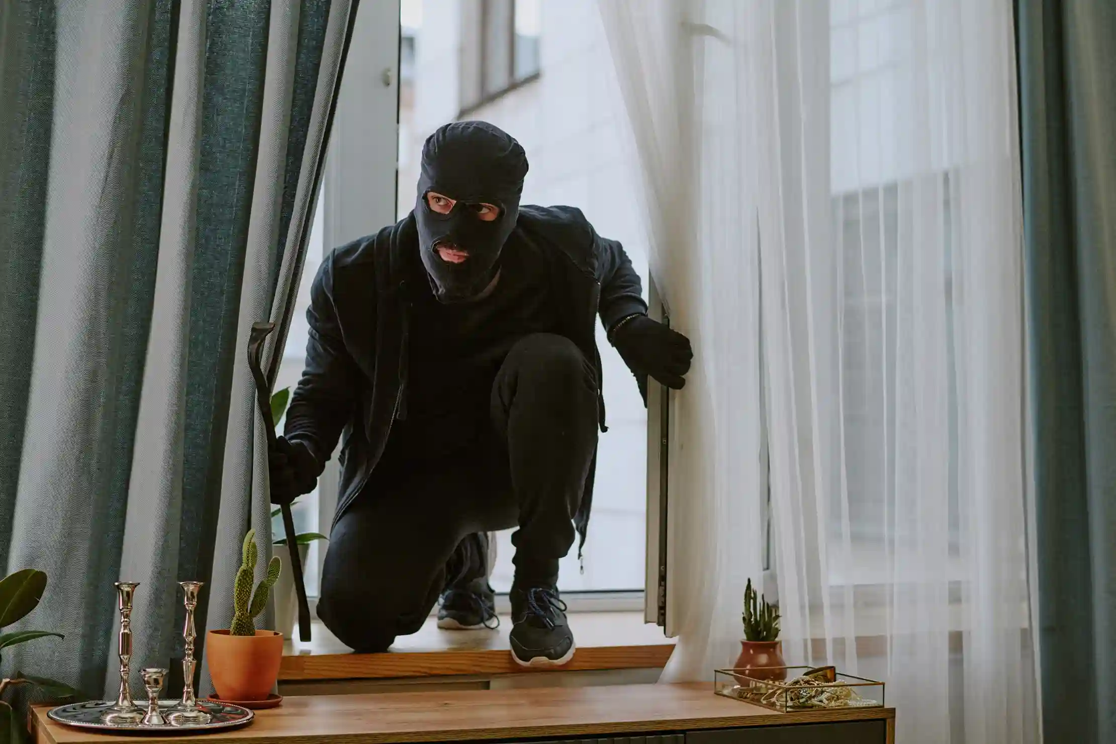 2024 Best Home Security Systems in Lake Forest, California_11zon_11zon